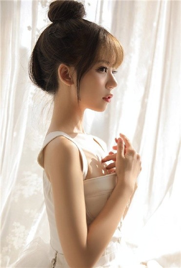 全新科技體驗(yàn)下的金價(jià)璀璨，999金價(jià)格及閃耀特性解析