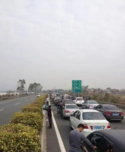 廣東堵車現(xiàn)象最新論述